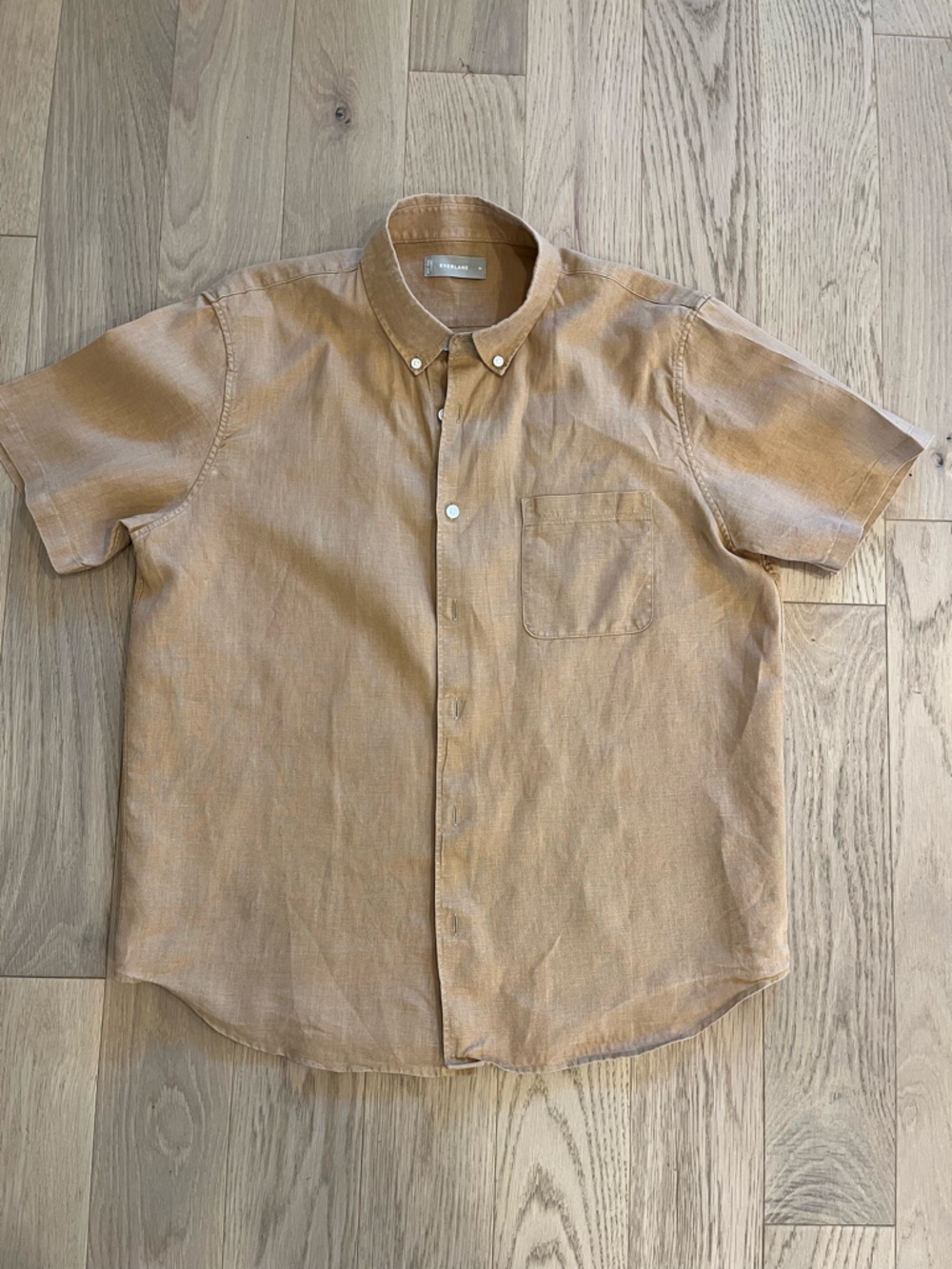 Everlane 100% Linen Short Sleeve Button Down Shirt — Medium — Tan